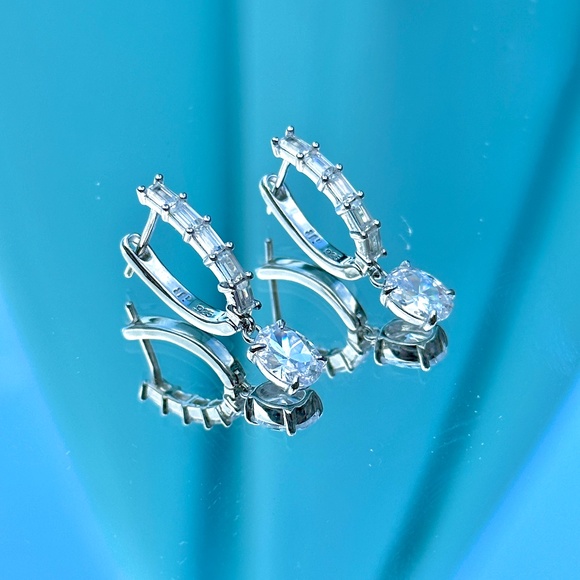 Sterling Silver Diamond Cubic Zirconia Earrings - Picture 1 of 3